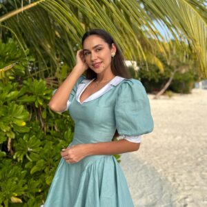 Rochie Sophie Aqua din IN 100% cu guler alb